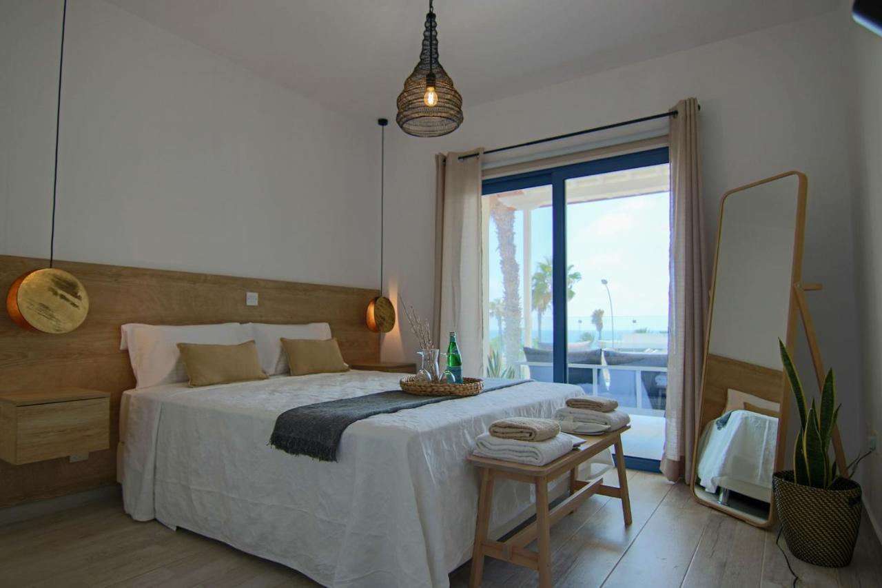 Apartament Phaedrus Living: Seaside Luxury Flat Limnaria 152