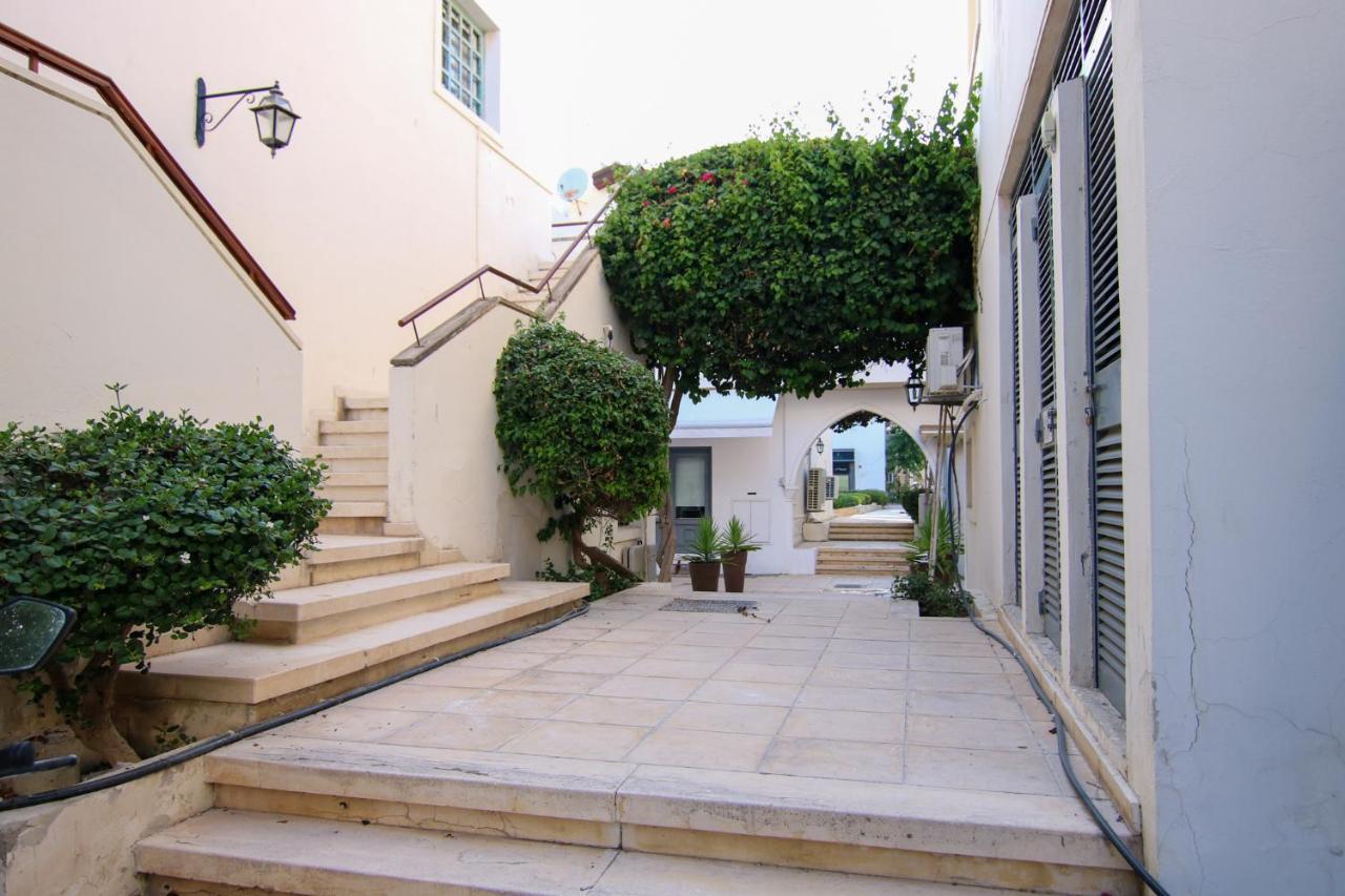 Phaedrus Living: Seaside Luxury Flat Limnaria 152 Apartament