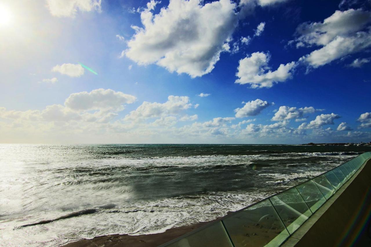 Apartament Phaedrus Living: Seaside Luxury Flat Limnaria 152